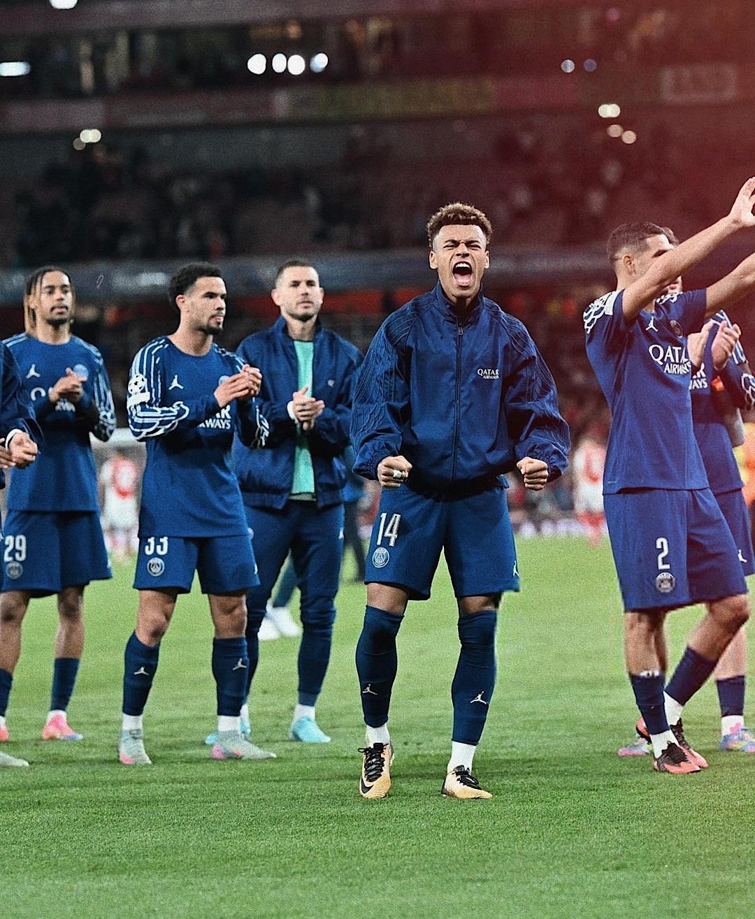 米兰app官方下载巴黎圣日耳曼训练开放日；国际比赛日迎来里程碑引欢呼；全明星赛在即；更衣室氛围转暖的简单介绍