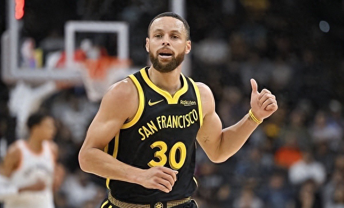 米兰体育app下载菲尼克斯太阳训练开放日，今晚门线救险引欢呼，NBA季后赛在即，细节决定成败的简单介绍