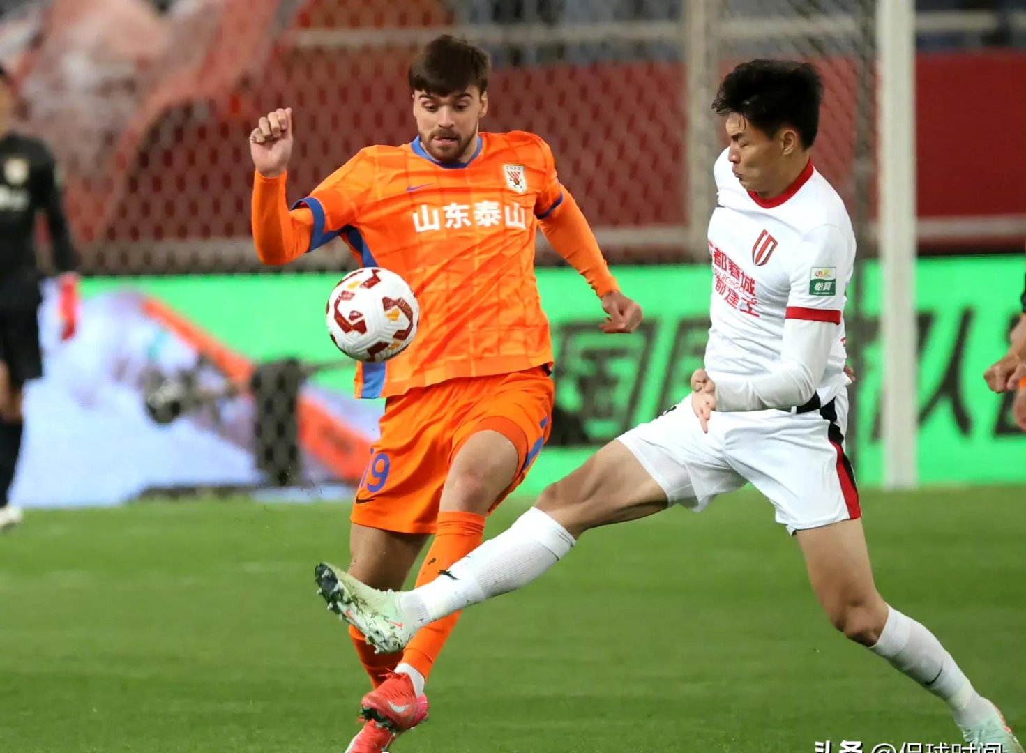 中超赛前再迎强敌，莱比锡完成体检，主帅态度：话题不断，训练强度明显提升的简单介绍